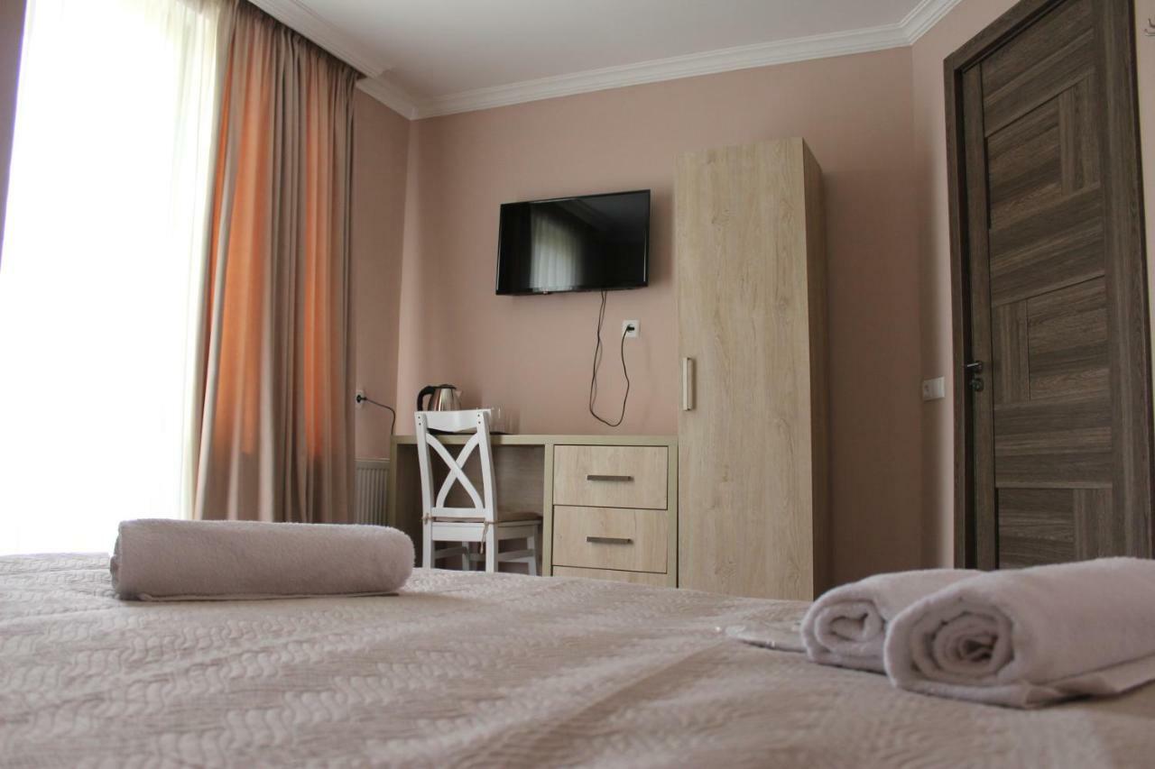 Hotel Nikala'S House Borjomi Esterno foto