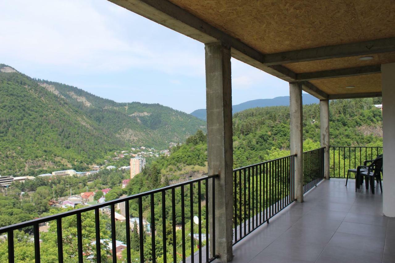 Hotel Nikala'S House Borjomi Esterno foto